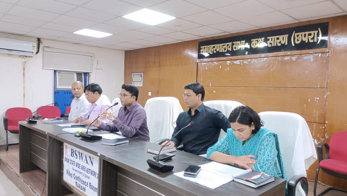 जिला निर्वाचन पदाधिकारी ने लोकसभा आम निर्वाचन से संबंधित तैयारियों को लेकर की बैठक।