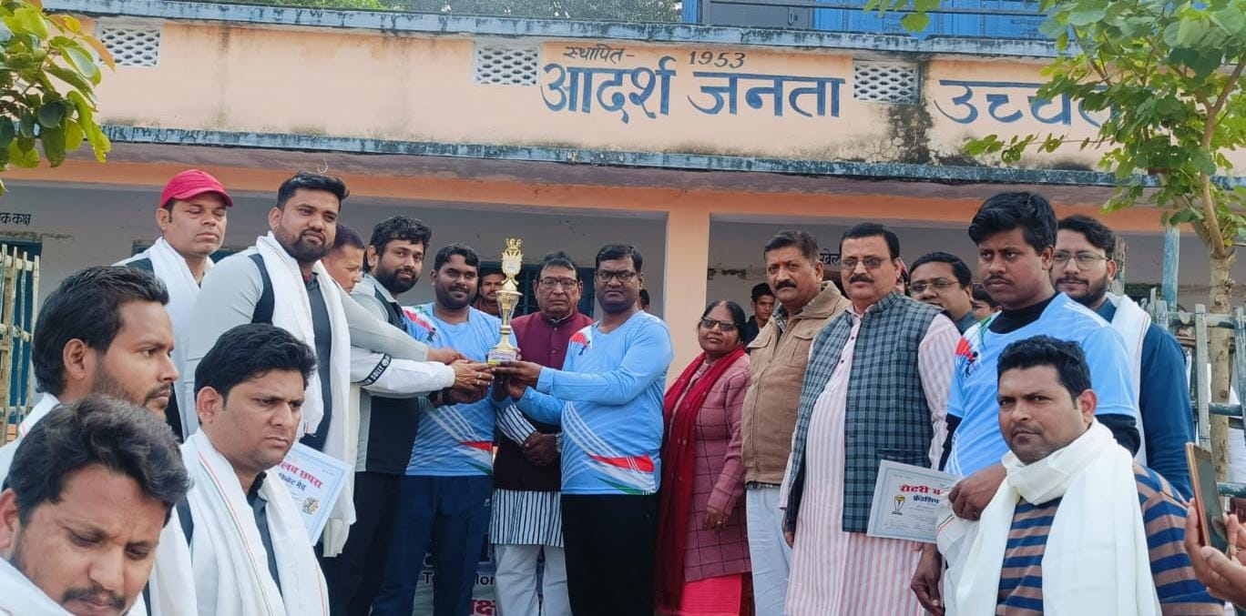 रोटरी क्लब छपरा फ्रेंडशिप मैच: शिक्षक एकादश बनाम ऑफिशियल एकादश संयुक्त विजेता घोषित