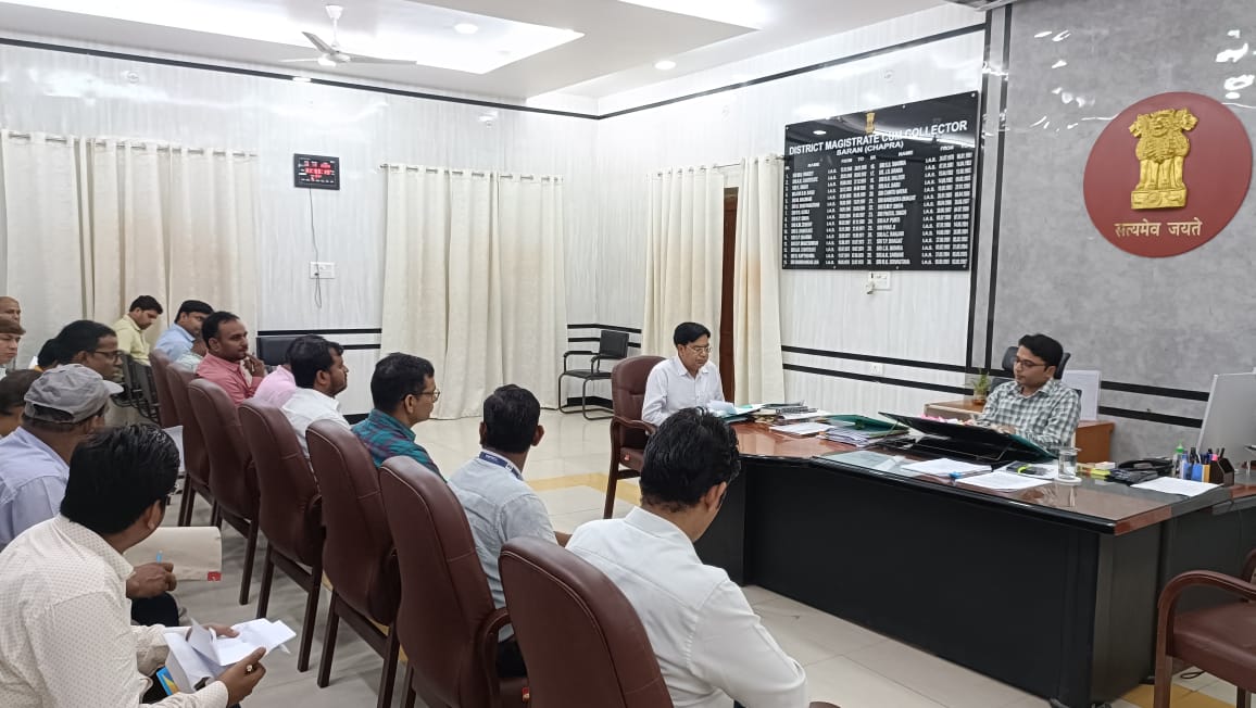 जिलाधिकारी की अध्यक्षता में जिला कृषि टास्क फोर्स की बैठक।