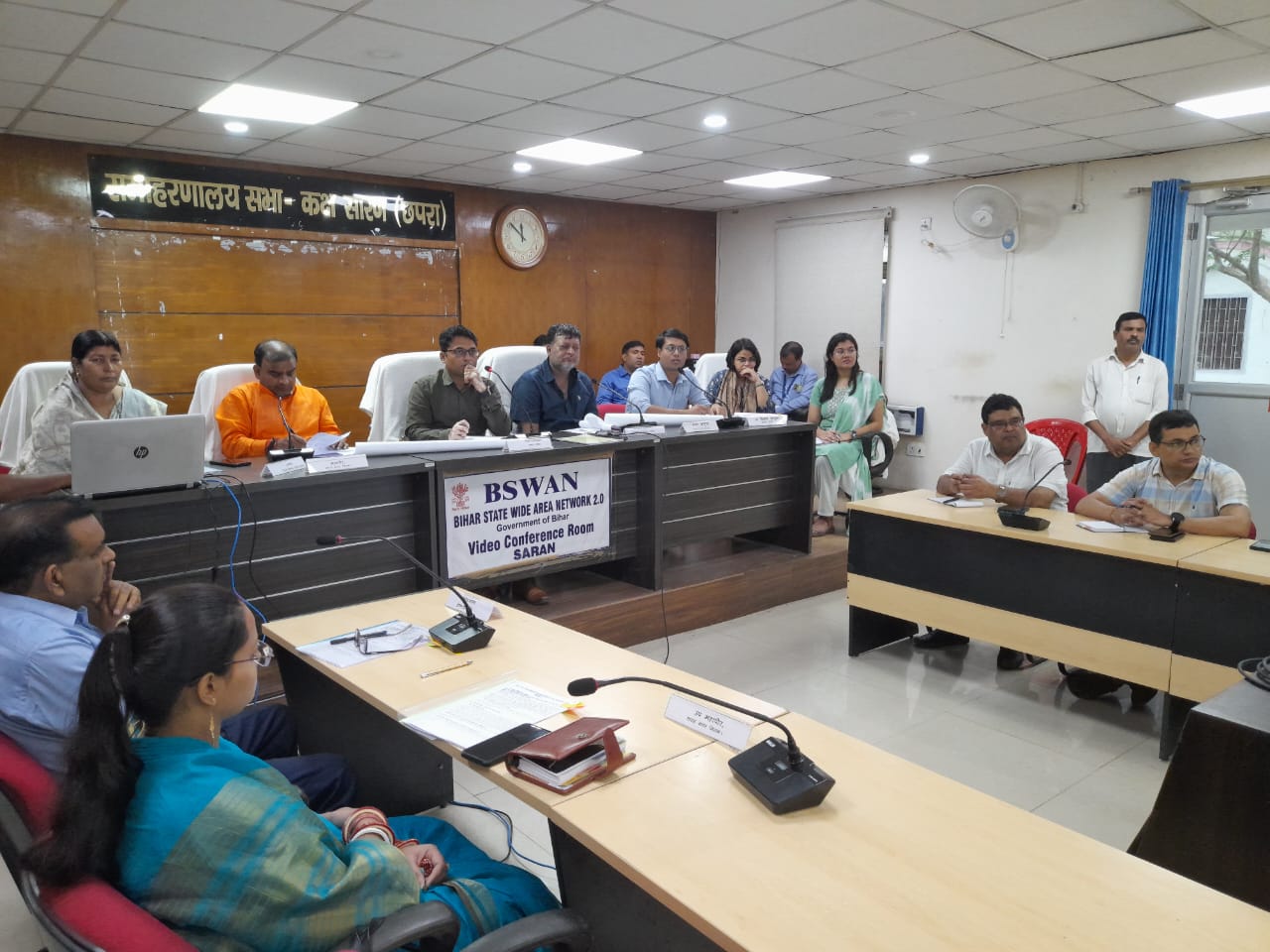 छपरा शहर में जलजमाव की समस्या पर DM व जनप्रतिनिधि गण एवं पदाधिकारियों की हुई बैठक।