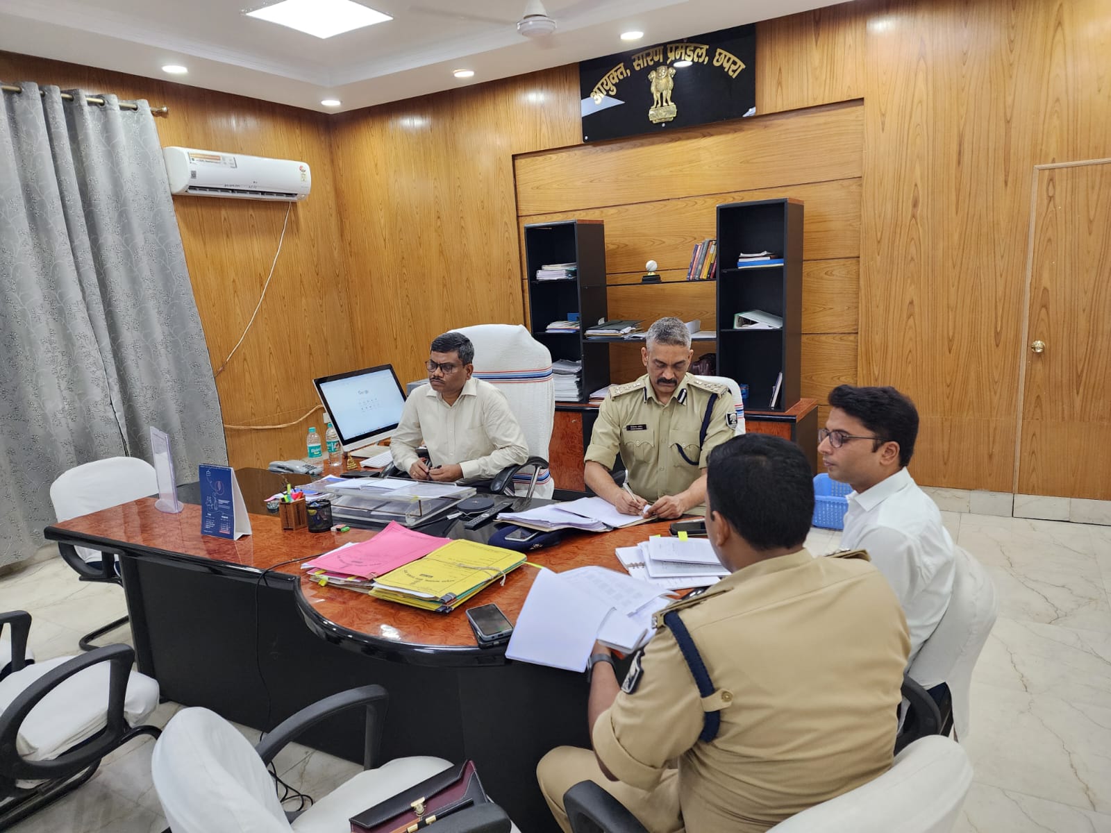 मुहर्रम के अवसर पर विधि व्यवस्था को लेकर प्रमंडलीय आयुक्त की अध्यक्षता में बैठक।