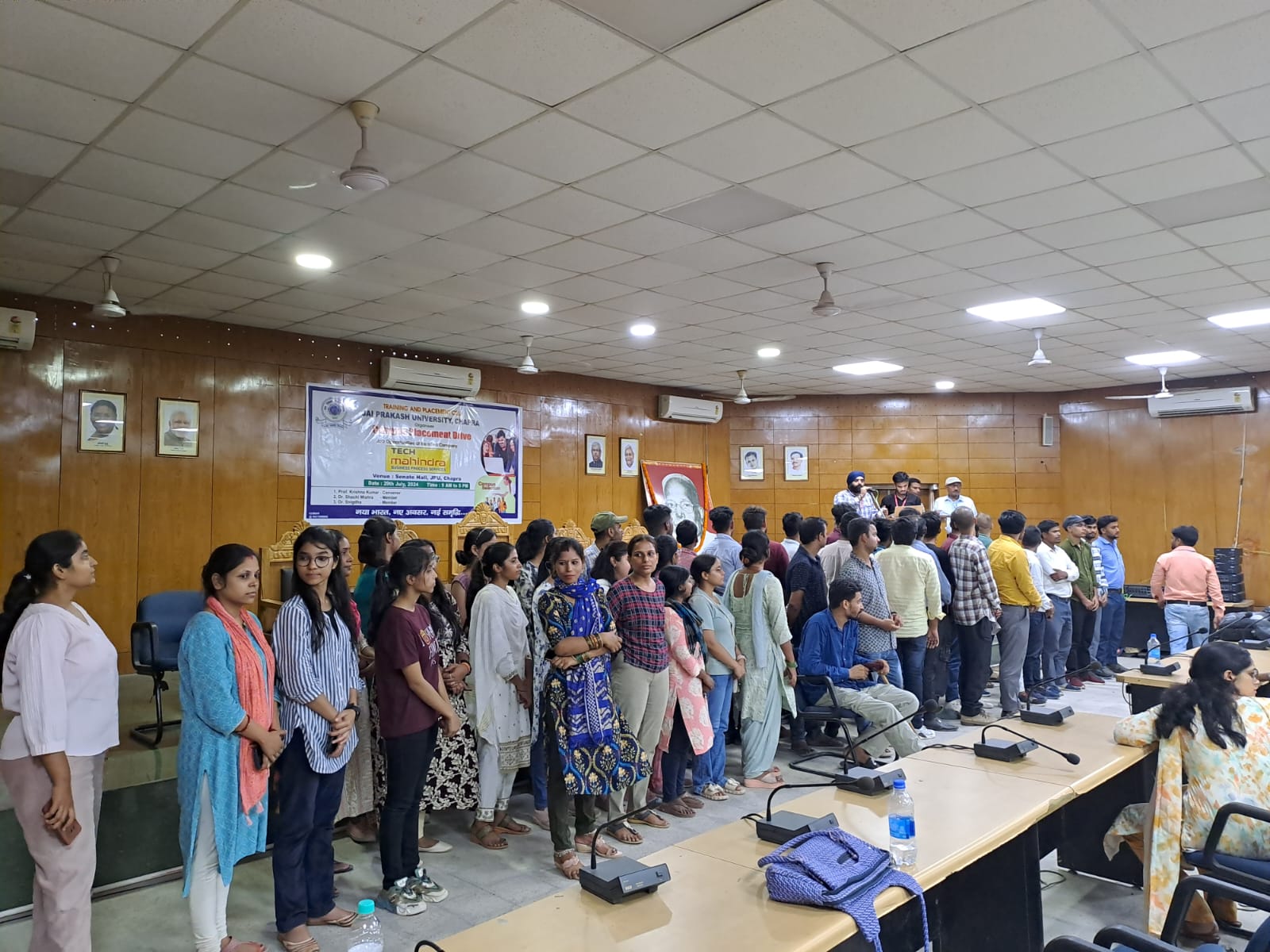 जयप्रकाश विश्वविद्यालय के कैंपस प्लेसमेंट में टेक महिंद्रा कंपनी में चयनित हुए 53 अभ्यर्थी।