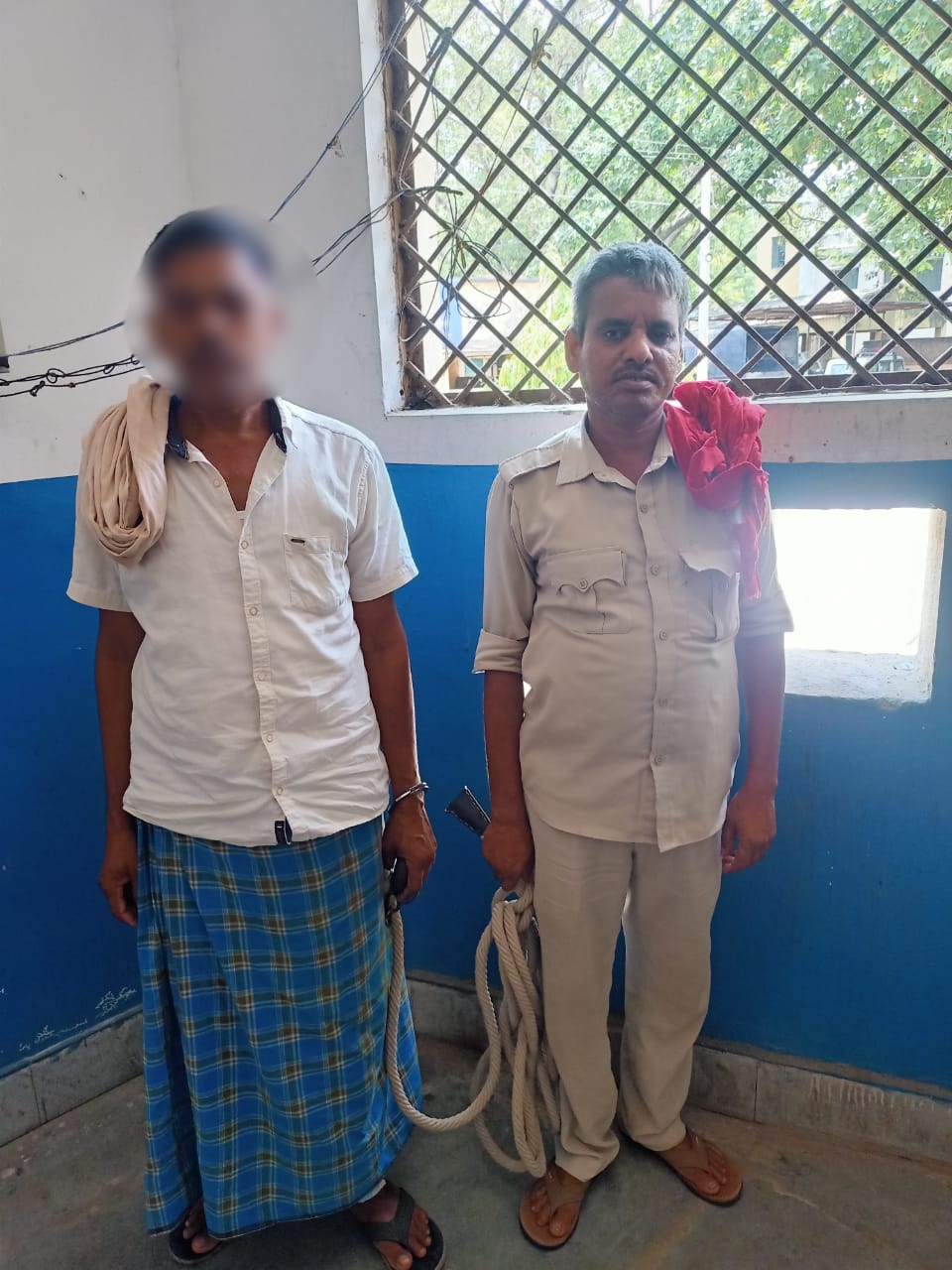 कोईलवर कमालुचक दियारा बालू हत्याकांड मे शामिल आरोपित गिरफ्तार जेल।