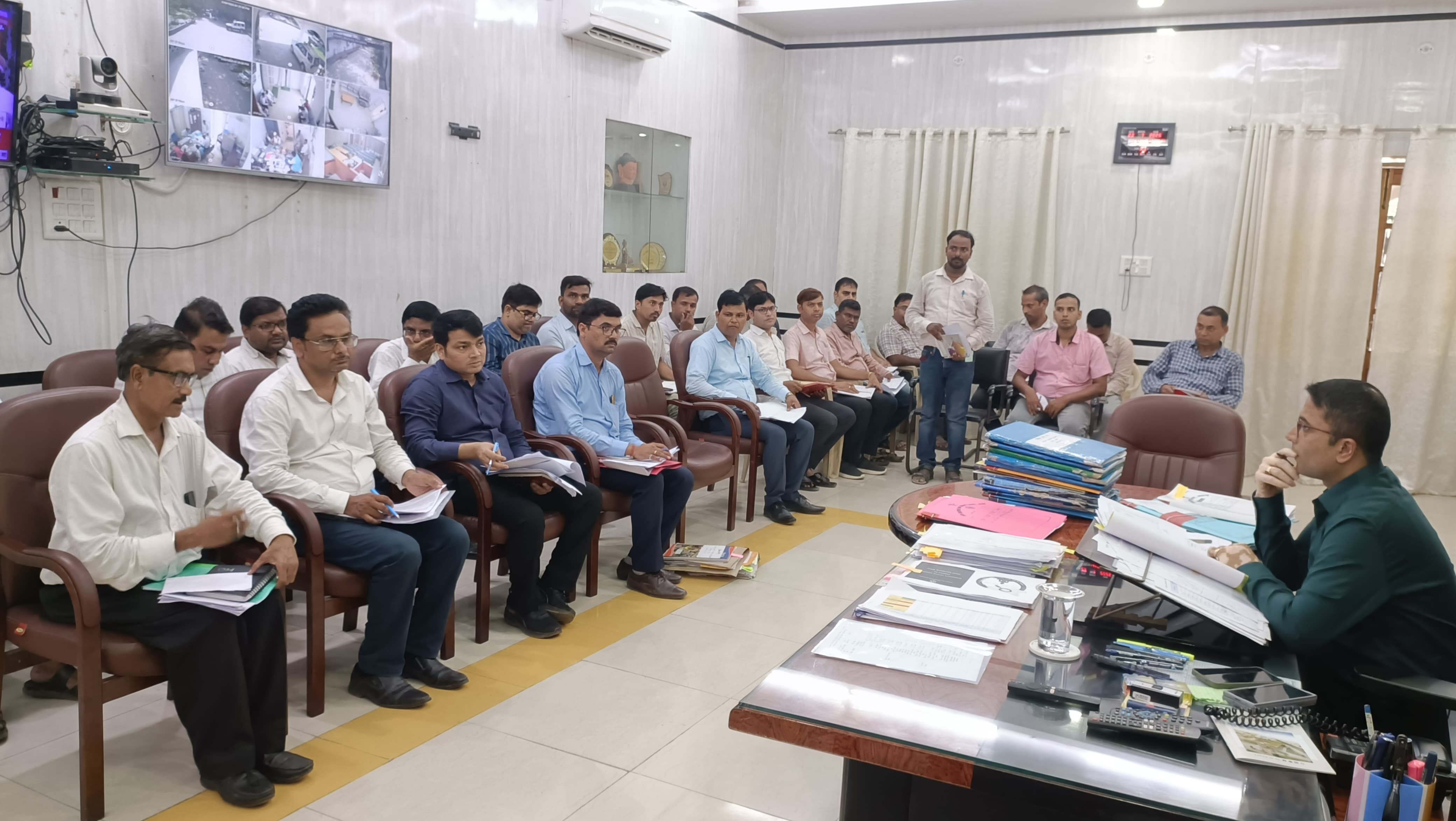जिला के 21 पैक्सों को बकाया चावल (सीएमआर) जमा कराने के लिये 27 जुलाई तक दिया गया मौका।