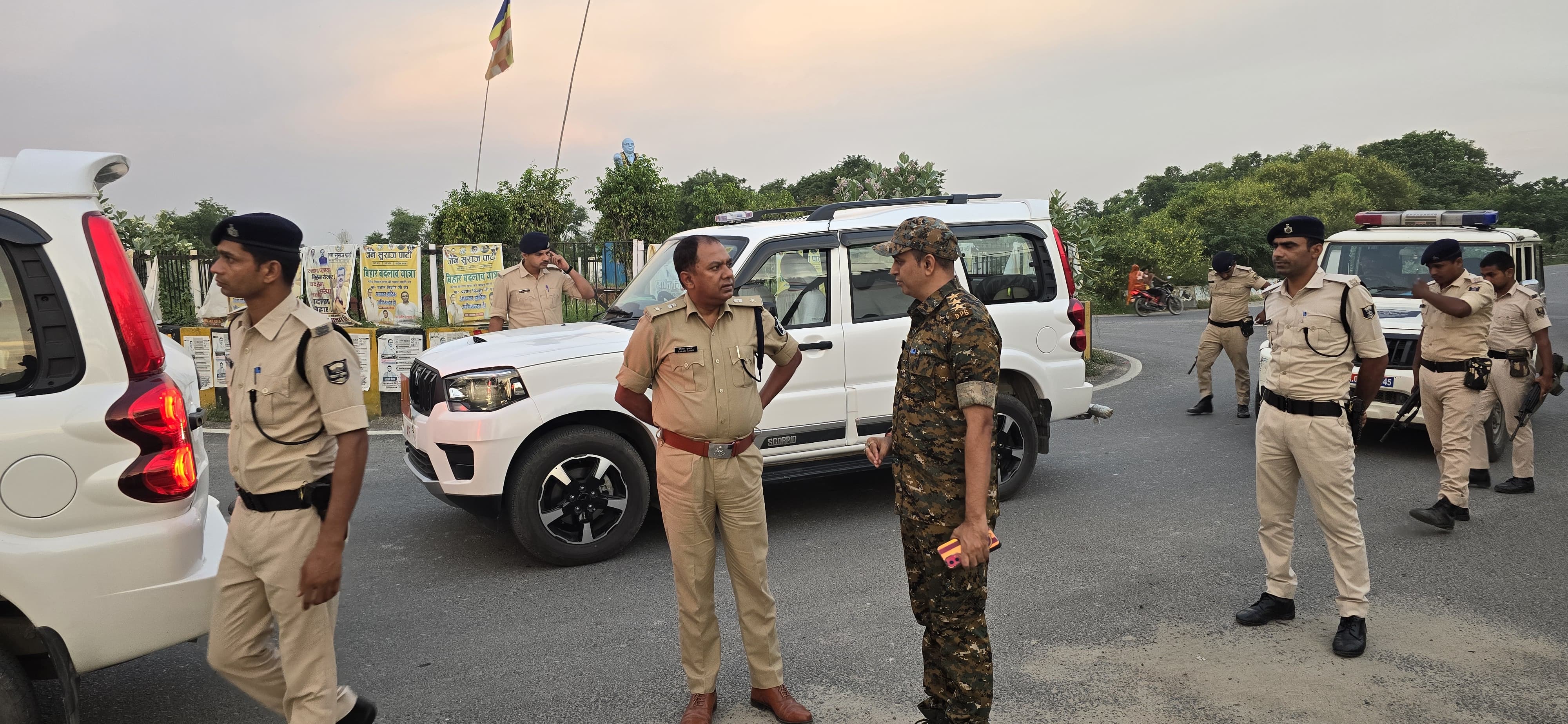 पुलिस अधीक्षक, ग्रामीण ने इसुआपुर, पानापुर, तरैया एवं मढ़ौरा थाने का किया औचक निरीक्षण।