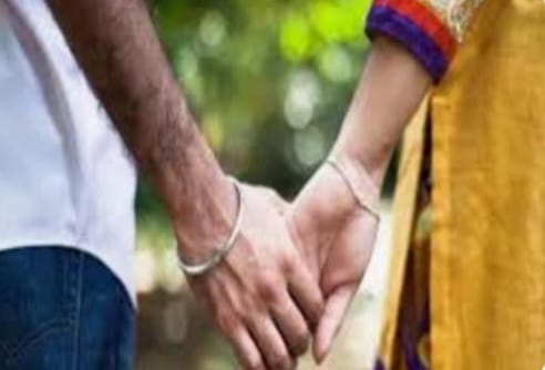 कृष्णगढ़ मे दुल्हा पसंद नहीं आने पर 20 दिन बाद नवविवाहिता प्रेमी के साथ फरार।